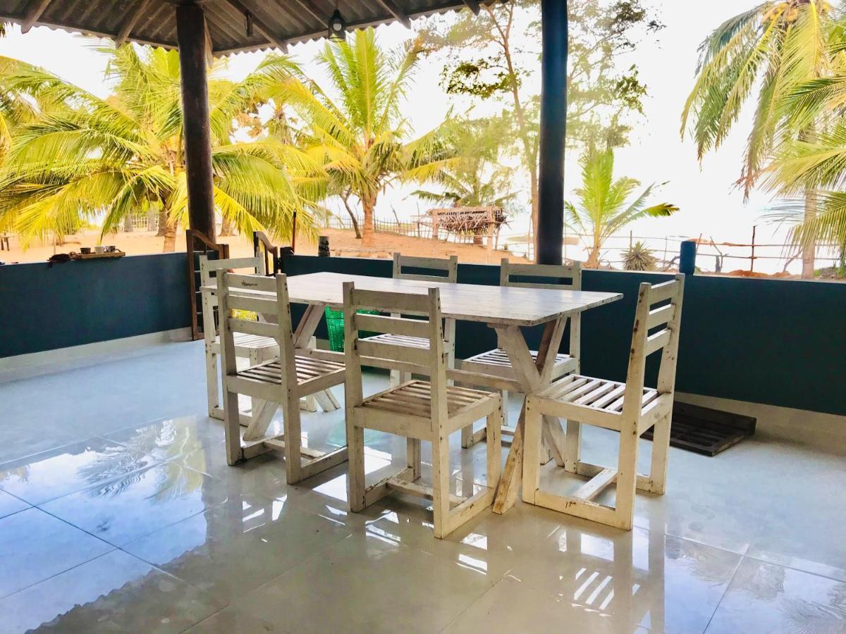 Beach Bungalow Yala Kirinda  Bagian luar foto