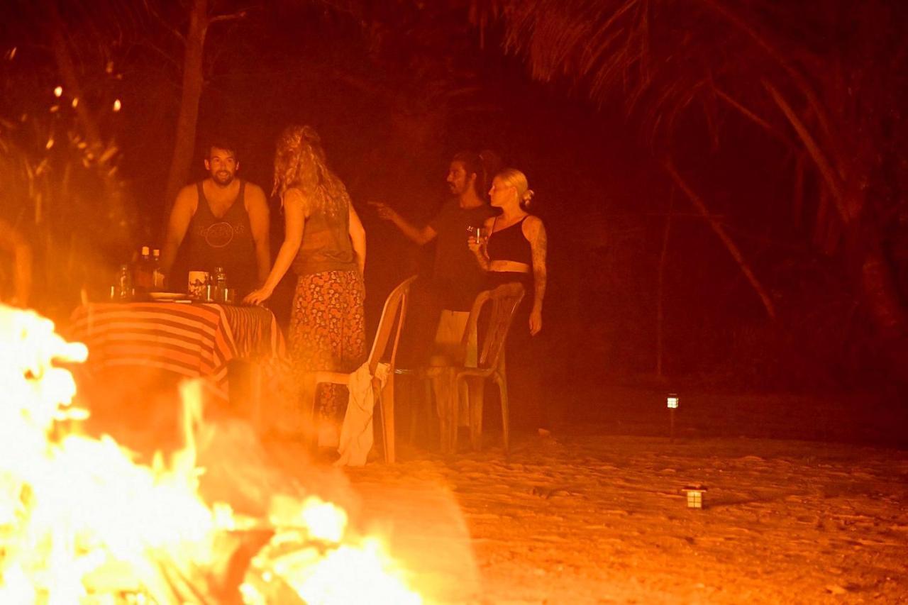 Beach Bungalow Yala Kirinda  Bagian luar foto