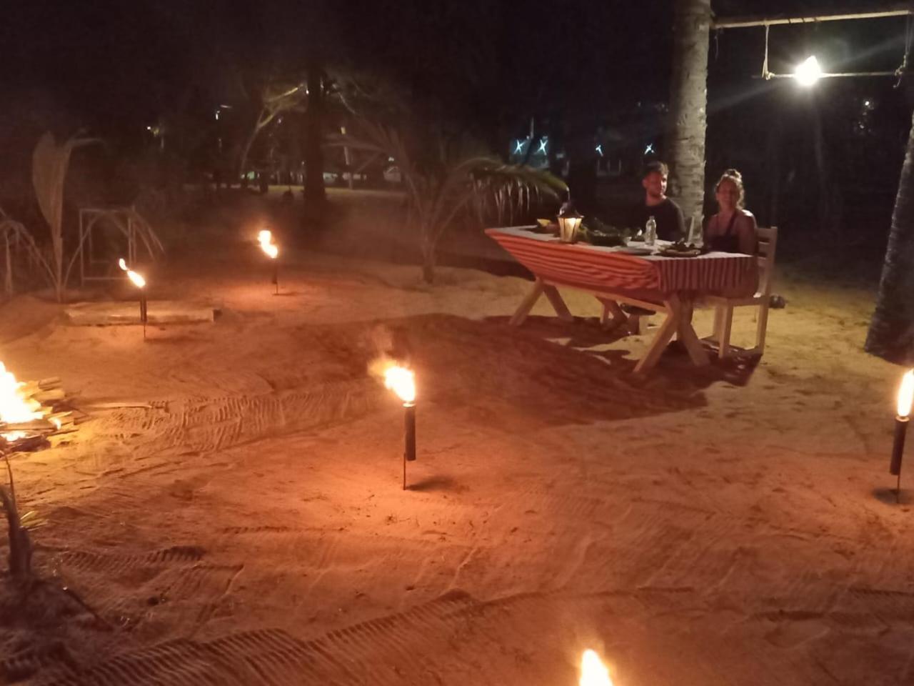 Beach Bungalow Yala Kirinda  Bagian luar foto