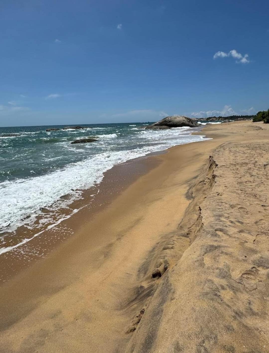 Beach Bungalow Yala Kirinda  Bagian luar foto