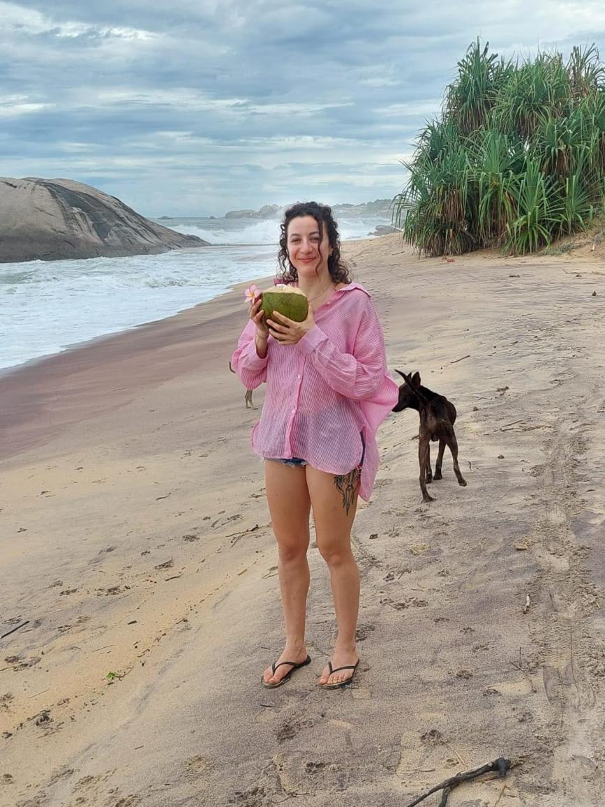 Beach Bungalow Yala Kirinda  Bagian luar foto